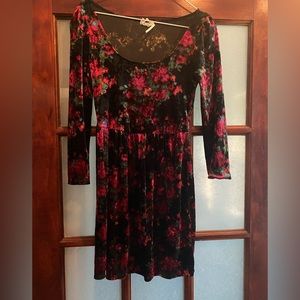 Kimchi Blue Floral Velvet Babydoll Dress